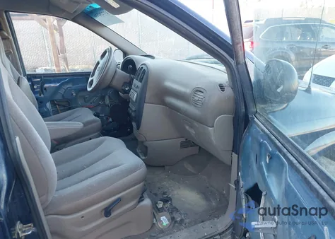 2002 Dodge Caravan Sport z USA, uszkodzony, nr VIN 1B4GP45372B643390